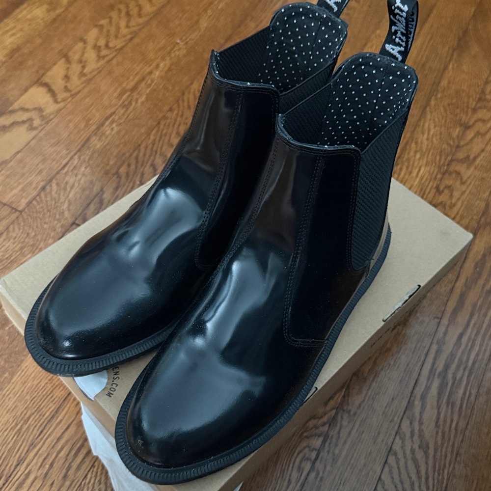 Dr. Martens Flora Women's Smooth Leather Chelsea Boots in Black